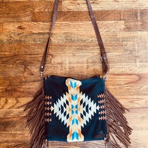 Pre loved fringe bag! SOLD ✅